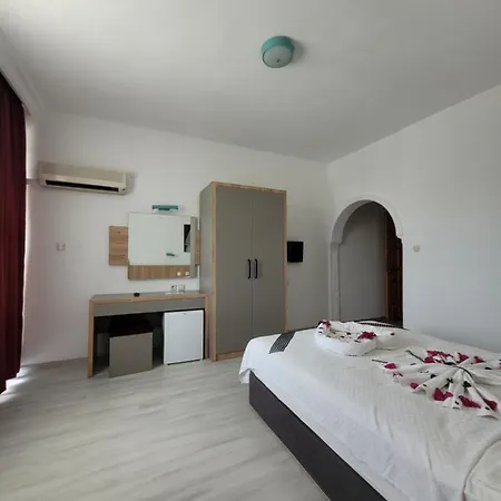 Hotel Vesta Side