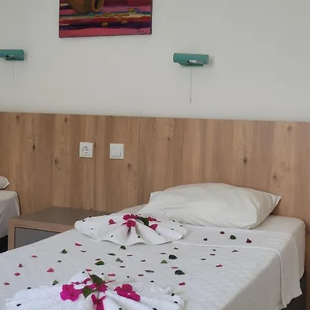 Otel Vesta Side